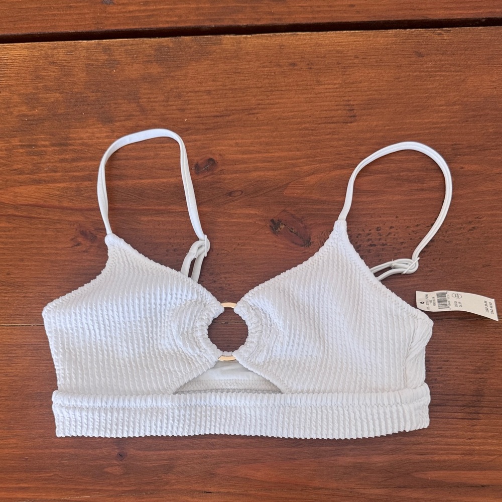 NWT Aerie white crinkle cut bikini top, XS